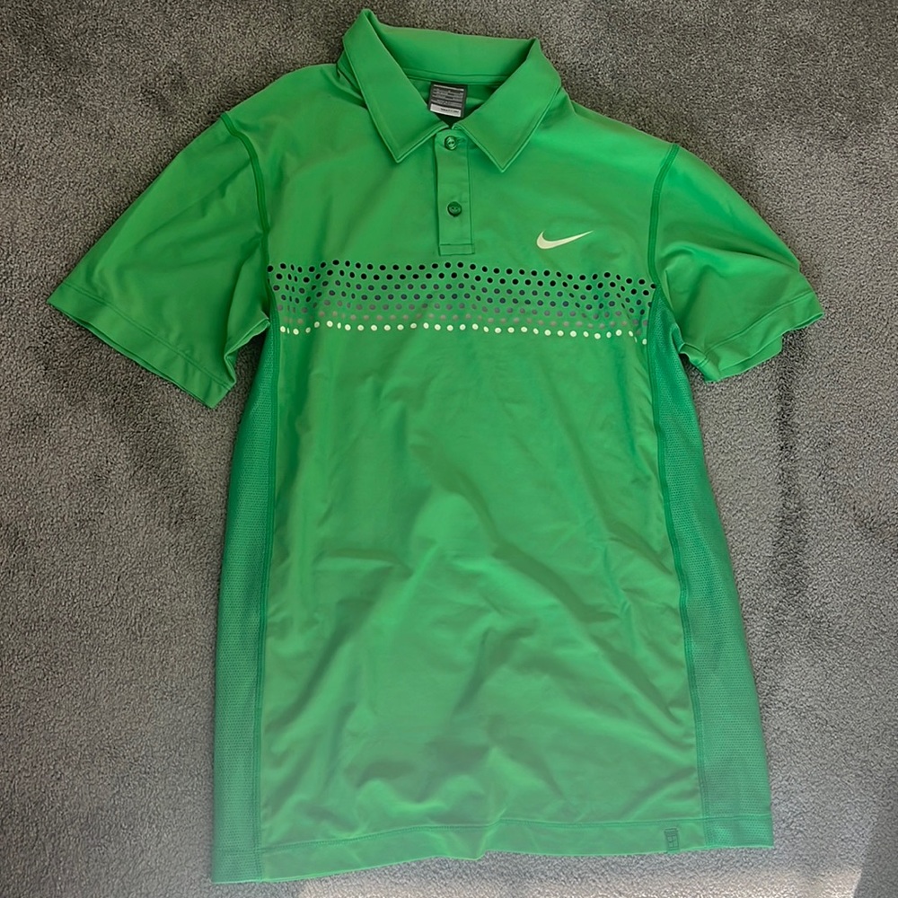 Excellent condition Nike polo tshirt size S men’s - tennis or golf polo